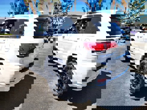 Used 2018 Jeep Grand Cherokee Altitude image 31
