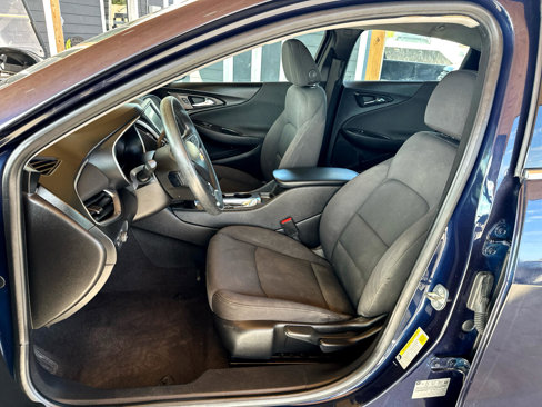 Used 2017 Chevrolet Malibu LS image 31