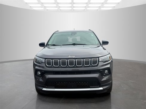 Certified 2022 Jeep Compass Limited image 2