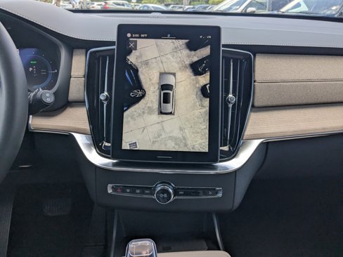 New 2025 Volvo XC90 T8 Plus w/ Protection Package Premier image 19