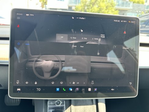 Used 2023 Tesla Model 3 Standard Range image 9