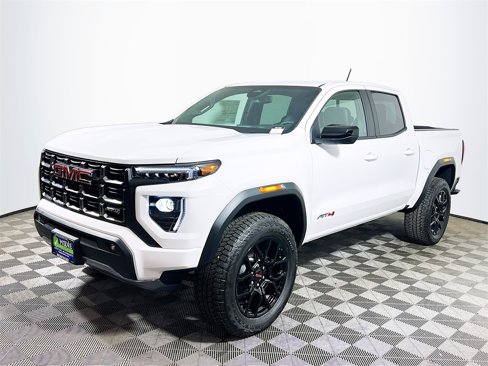 New 2025 GMC Canyon AT4 image 4