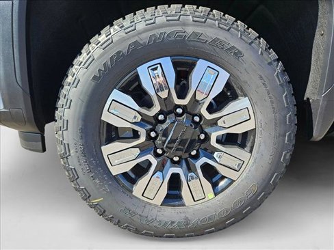 New 2026 GMC Sierra 2500 Denali w/ Denali Reserve Package image 10