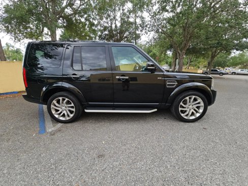 Used 2016 Land Rover LR4 HSE Silver Edition image 4