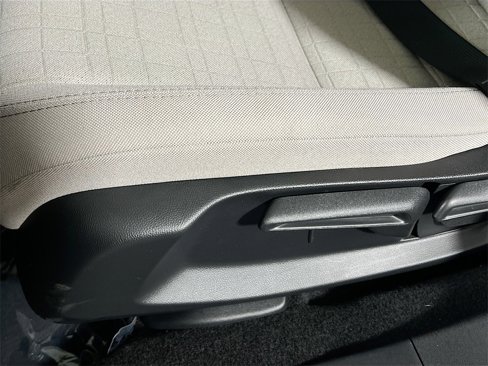 Used 2025 Honda HR-V LX image 18