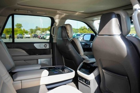 Used 2023 Lincoln Navigator Reserve w/ Equipment Group 201A image 29