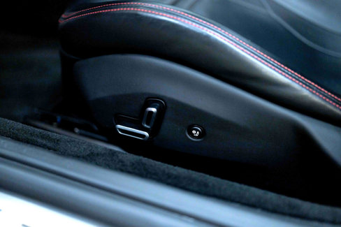 Used 2019 Ferrari Portofino image 53