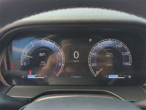 Used 2023 Jeep Grand Cherokee Altitude image 11