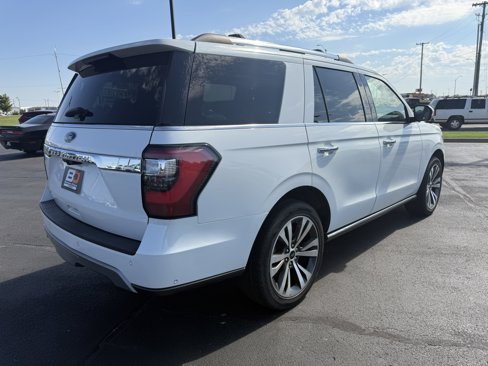Used 2021 Ford Expedition Limited image 3