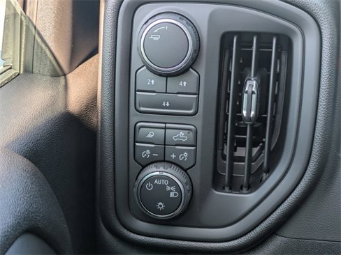 Used 2025 Chevrolet Silverado 2500 Custom w/ Custom Value Package image 25