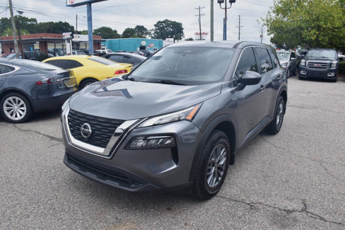 Used 2021 Nissan Rogue S image 2