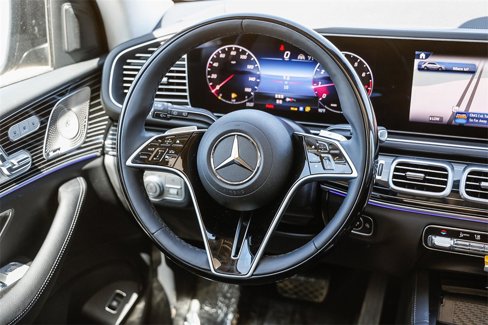 New 2025 Mercedes-Benz GLE 580 4MATIC image 13