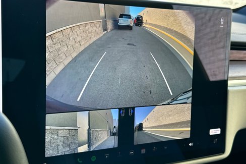 Used 2022 Tesla Model X image 23