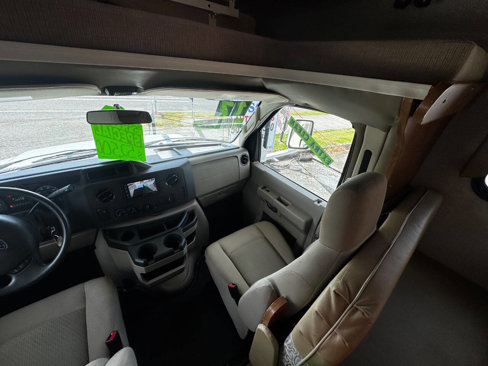 Used 2016 Ford E-450 and Econoline 450 Super Duty w/ Motorhome Prep Package image 68
