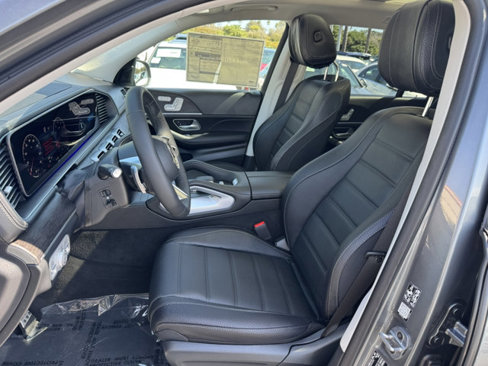 New 2026 Mercedes-Benz GLS 450 4MATIC image 2