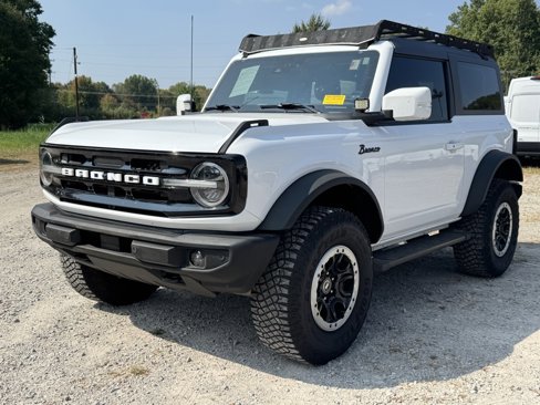 Used 2023 Ford Bronco Outer Banks w/ Sasquatch Package image 3