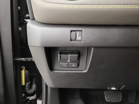 New 2025 Chevrolet Colorado ZR2 w/ Technology Package image 41