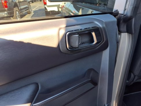 New 2025 Ford Bronco Outer Banks w/ Sasquatch Package image 7