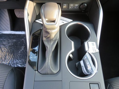 New 2025 Toyota Highlander LE image 28