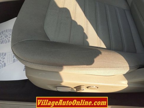 Used 2019 Ford Fusion SE image 21