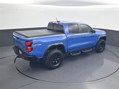 Used 2025 Chevrolet Colorado ZR2 w/ Technology Package image 17