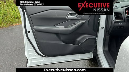 New 2026 Nissan Rogue Platinum w/ Platinum Premium Package image 9