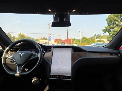 Used 2020 Tesla Model S Long Range Plus image 11