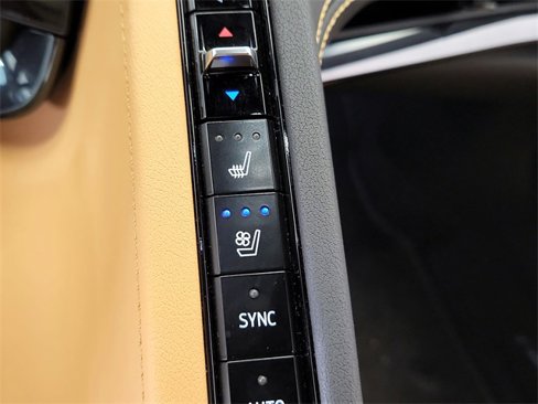 Used 2024 Chevrolet Corvette Stingray Preferred Cpe w/ Stealth Interior Trim Package image 26
