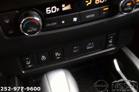 Used 2024 Nissan Frontier SV w/ SV Convenience Package image 19