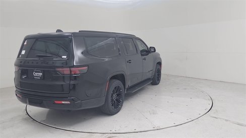 New 2025 Jeep Wagoneer L Series II w/ Premium Group I image 15
