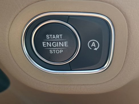 New 2026 Mercedes-Benz GLS 450 4MATIC image 16
