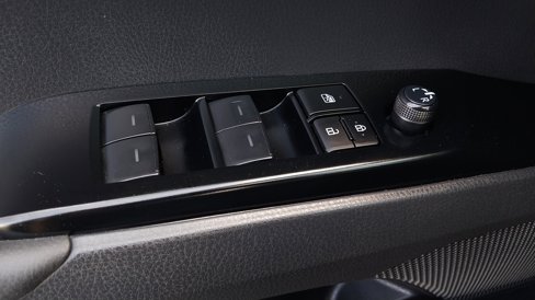 Used 2025 Toyota Camry LE image 30