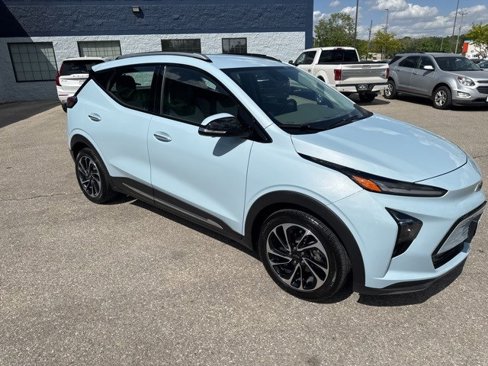 Used 2023 Chevrolet Bolt EUV Premier image 7