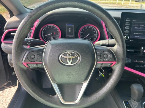 Used 2024 Toyota Camry LE image 9