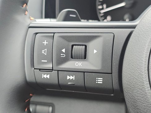 New 2025 Nissan Pathfinder Rock Creek image 12