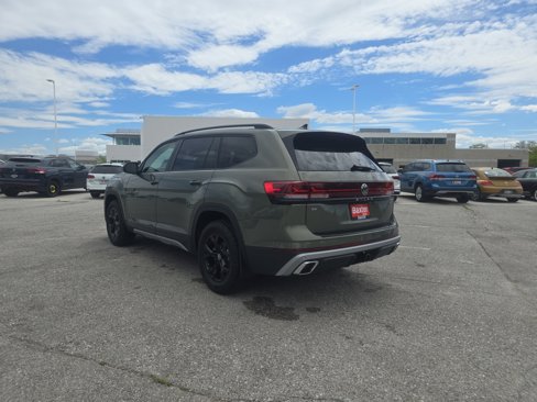 New 2025 Volkswagen Atlas Peak Edition SE image 7