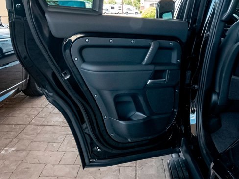 New 2025 Land Rover Defender 130 X-Dynamic SE image 45