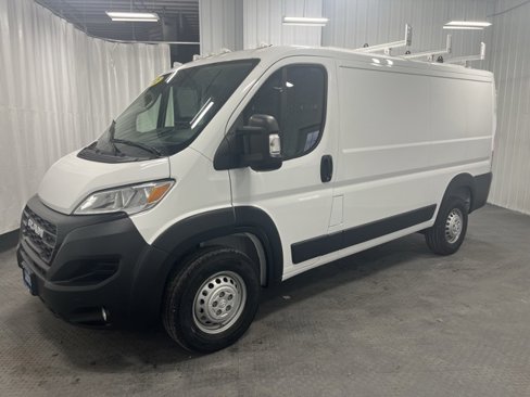 Used 2025 RAM ProMaster 2500 w/ Premium Convenience Group image 1