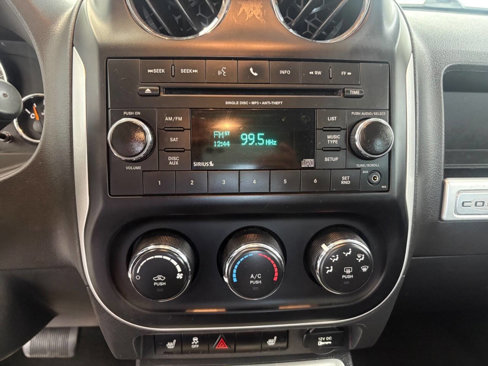 Used 2017 Jeep Compass High Altitude image 17