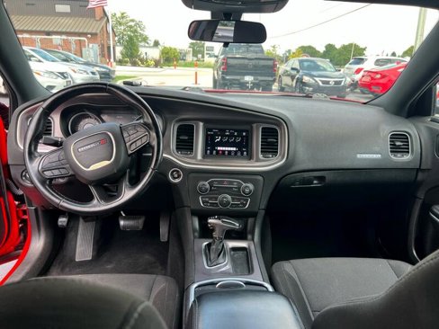 Used 2022 Dodge Charger SXT image 12