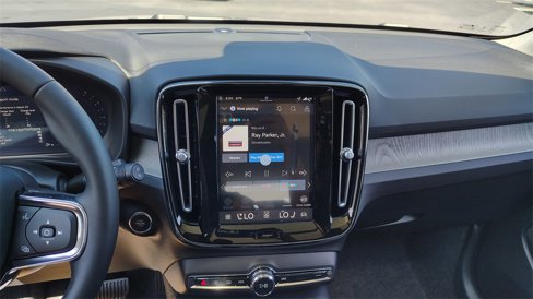 New 2026 Volvo XC40 B5 Plus w/ Climate Package image 20