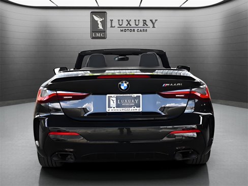 Used 2024 BMW M440i Convertible w/ Parking Assistance Package image 9