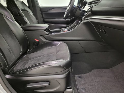 Used 2024 Jeep Grand Cherokee L Laredo image 37