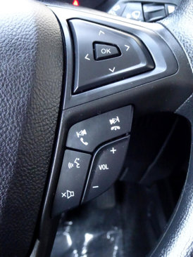 Used 2022 Ford Edge SE w/ Cargo Accessory Package image 17