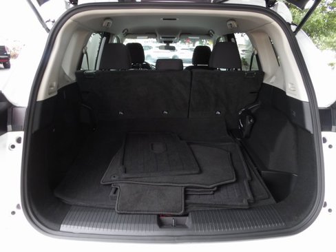 Certified 2024 Nissan Rogue S image 9