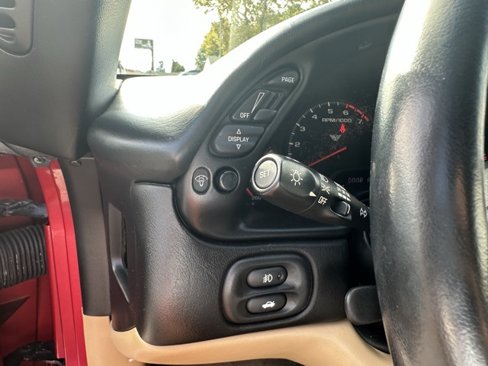 Used 2004 Chevrolet Corvette Convertible w/ Preferred Equipment Group image 20