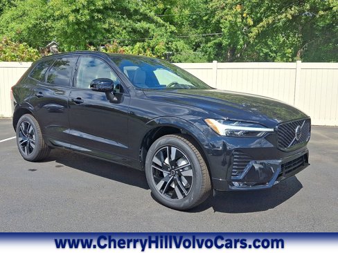 New 2026 Volvo XC60 B5 Core w/ Climate Package image 1