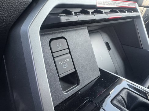 New 2025 Toyota Tundra Platinum image 32