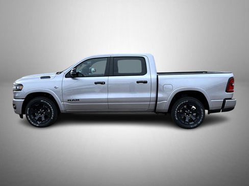 New 2026 RAM 1500 4x4 Crew Cab image 8