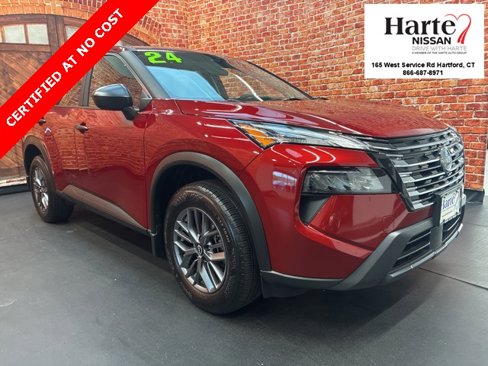 Used 2024 Nissan Rogue S image 1